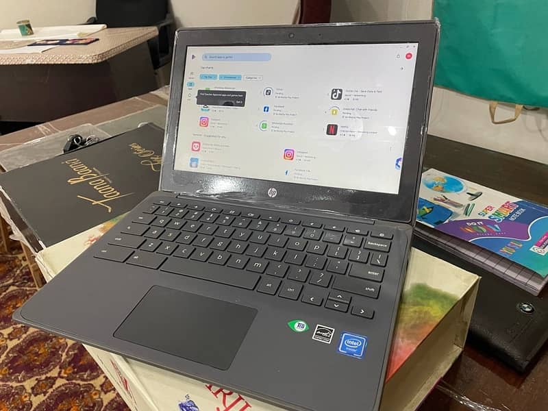 Hp laptop chromebook playstore 1