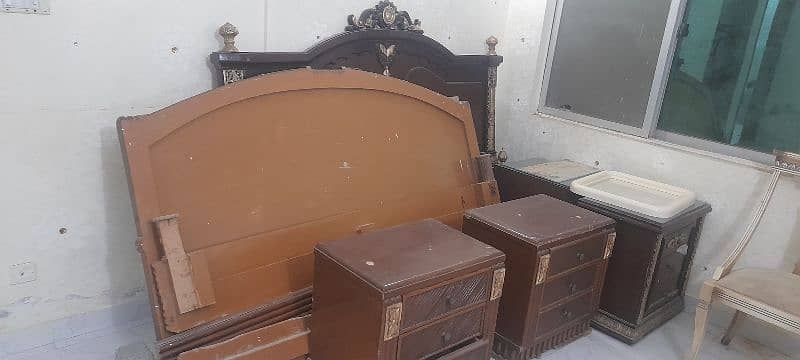 old furniture 2 bad 2 dressing table 1