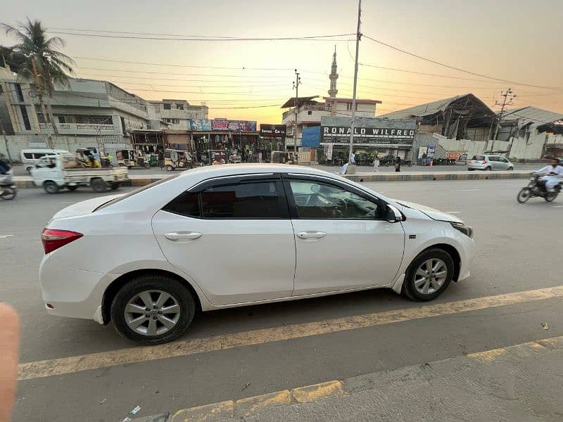 Toyota Corolla Altis 2017 3