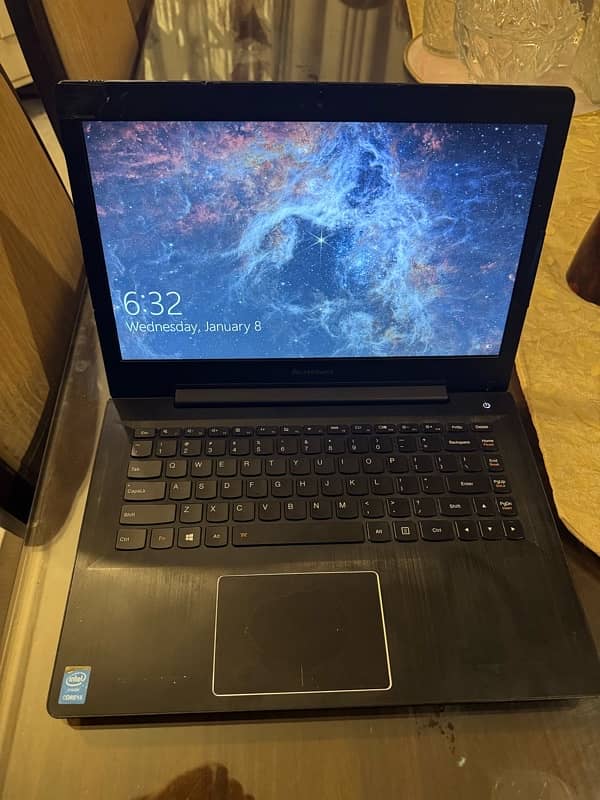 LENOVO LAPTOP 256 gb SSD 8 GB RAM 0