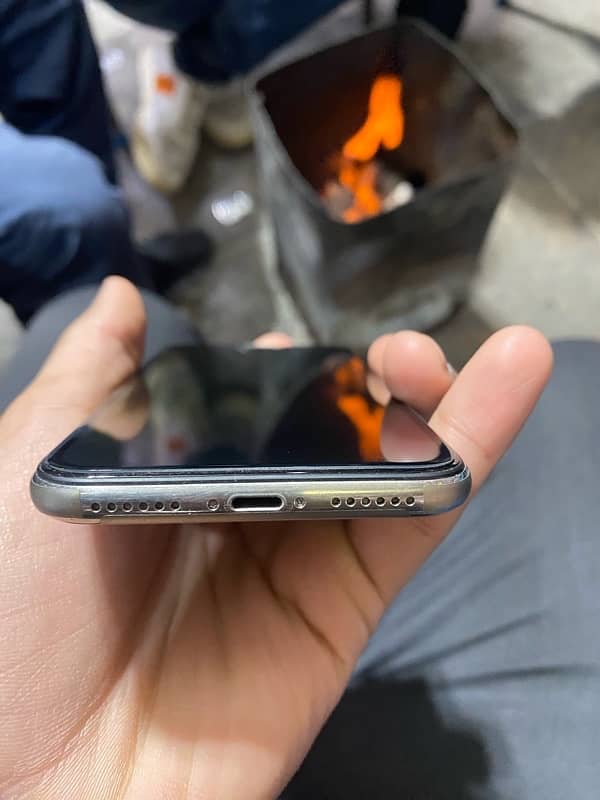 iPhone X 256 Non PTA 4