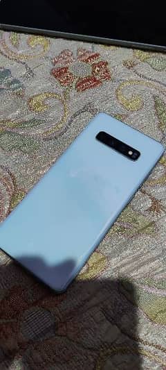 s10 plus