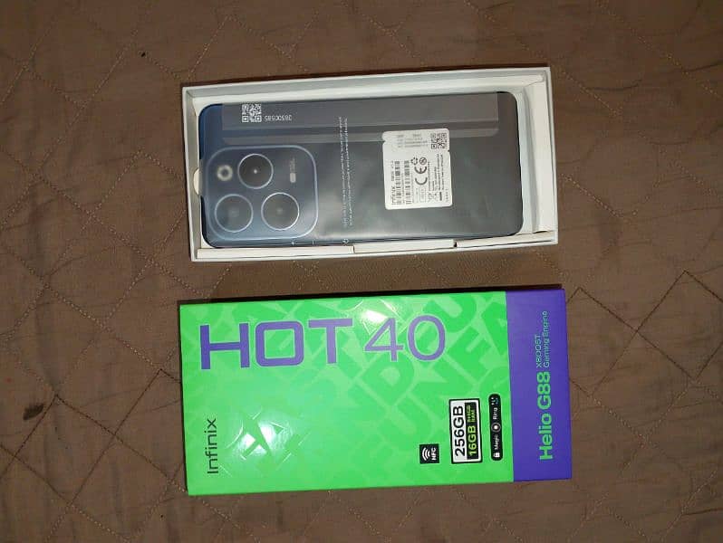 Infinix Hot 40 , 16 / 256 , 16GB RAM / 256 ROM , With Box 7