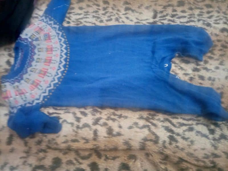 used baby clothes  0 to 9 months to total 2200 4