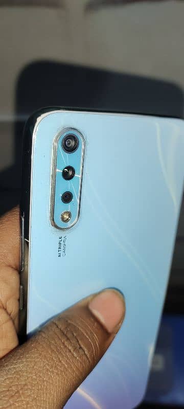 Vivo S1 4gb/128GB With box charger 5