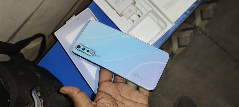 Vivo S1 4gb/128GB With box charger 10