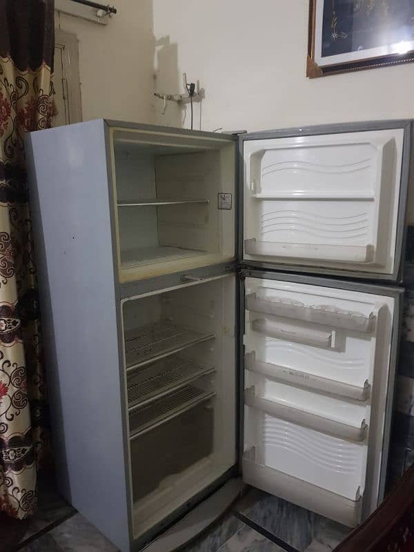 Dawlance Refrigerator 2 Door Large Size For sale 1