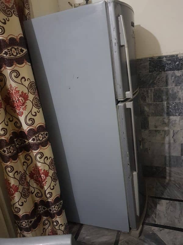 Dawlance Refrigerator 2 Door Large Size For sale 2