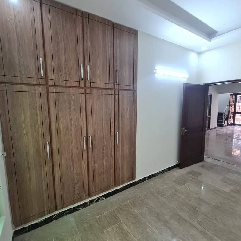 5 marla 3bed outclass double story house in Wapda town G-3 block 1