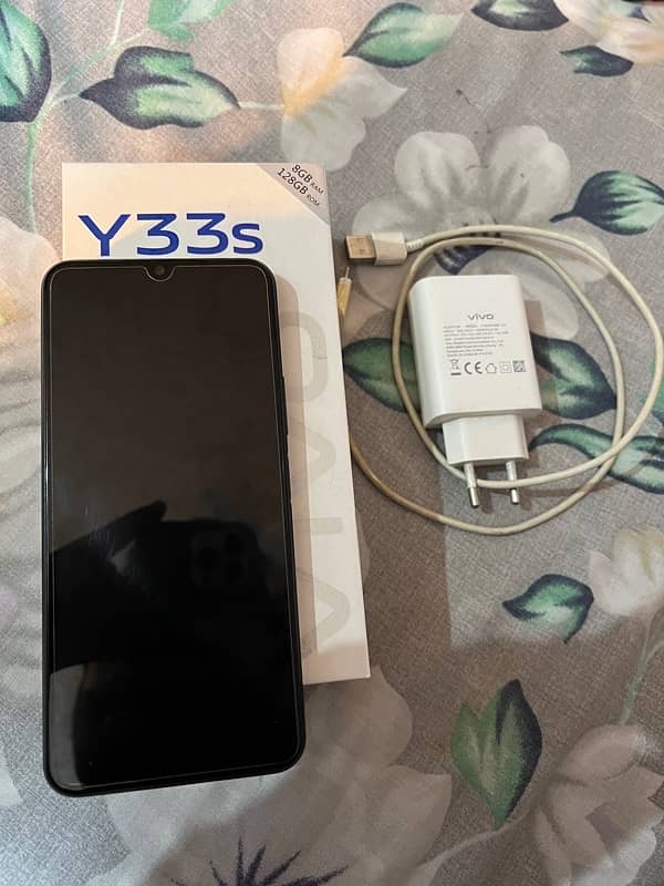 Vivo Y33s 8/128 0