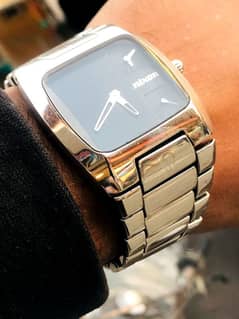 Nixon watch  (Quartz)