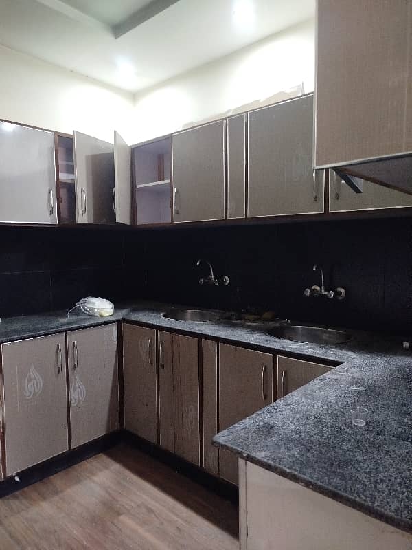 05 MARLA UPPER FOR BACHELORS + OFFICE FOR RENT IN JOHAR TOWN LAHORE 3