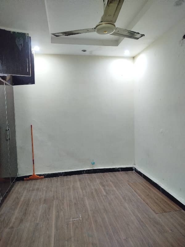 05 MARLA UPPER FOR BACHELORS + OFFICE FOR RENT IN JOHAR TOWN LAHORE 5