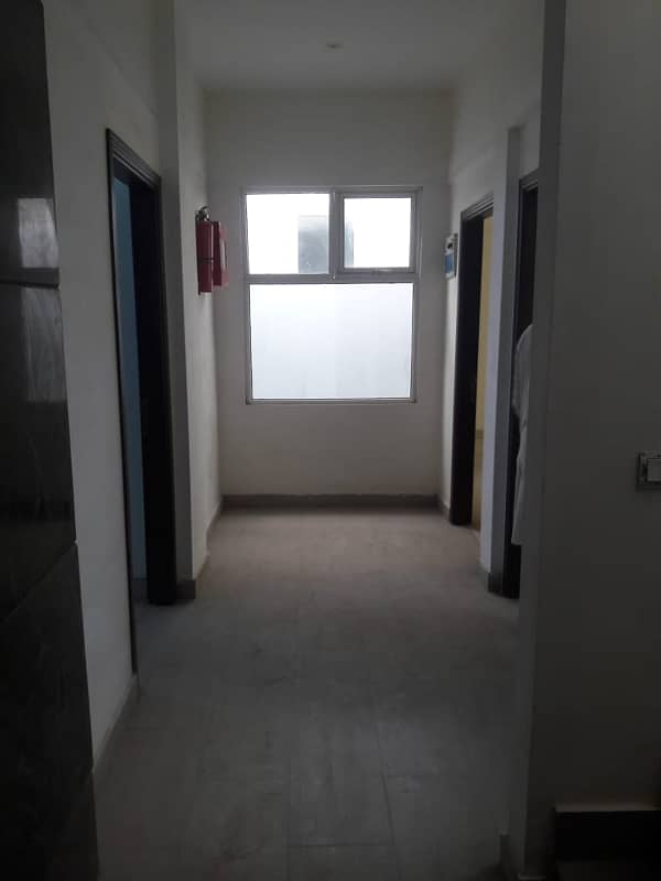 Dha Ph 2 (ext) | Upper Floor Slightly Used 700 Sqft Office Floor For Rent | Modern Elevation | Lift | Ideal Space For Offices, Clinics, Institutes, It Firms | Reasonable Rent | 3