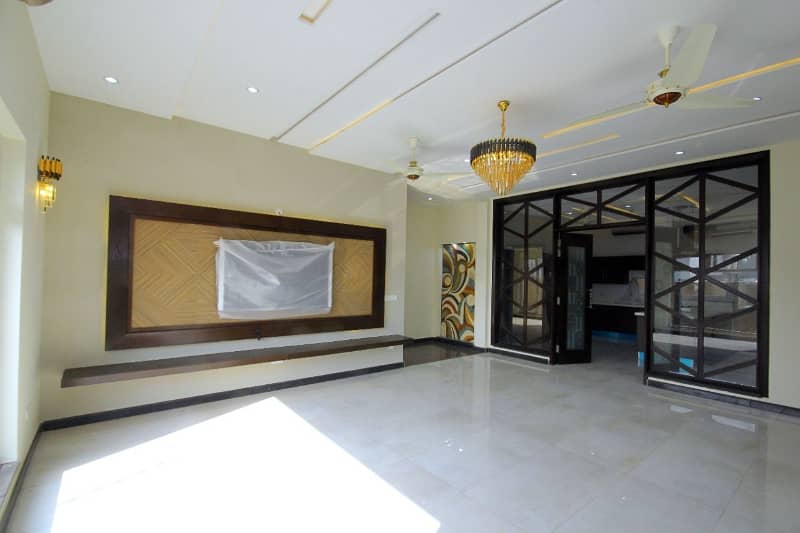 20 Marla Super Hot Located Bungalow Is Available For Rent In The Best Block Of DHA Phase 5 Lahore. 24