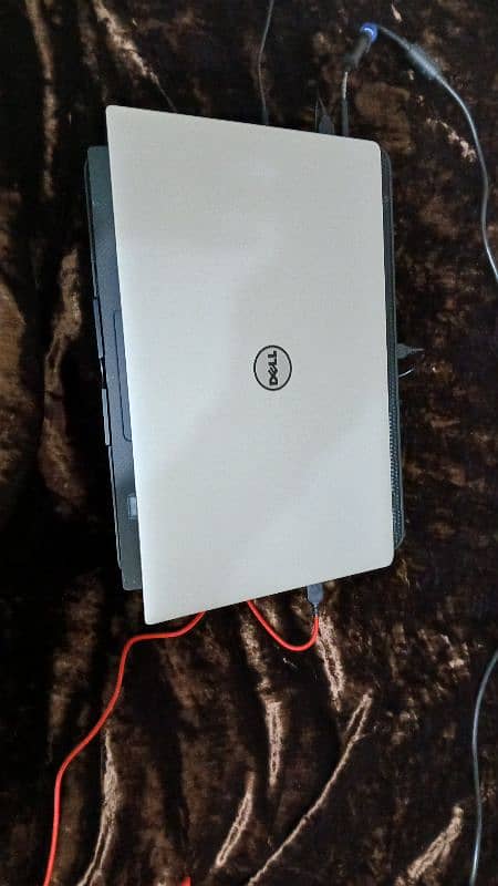 Dell precision 5510 Laptop 2gb graphic card 0