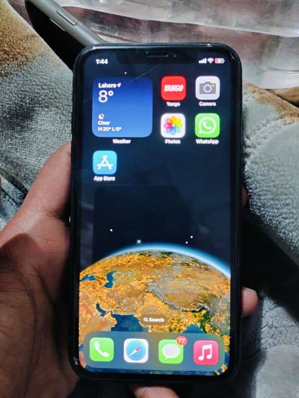 I phone xr 128 GB Non PTA Factory unlock 1