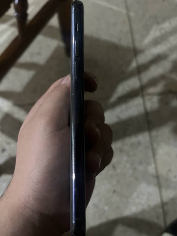 Iphone 11 Pro | Pta Approved . 10/10 Condition 2