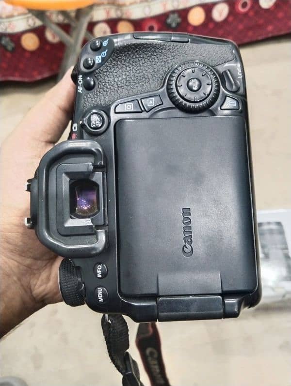 Canon 70D Body Complete Box Fresh Condition Single Hand Used 5