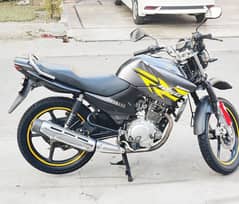 Yamaha YBR 125G Grey Metallic