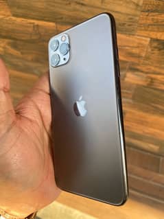 iphone 11 pro max 256gb PTA approved