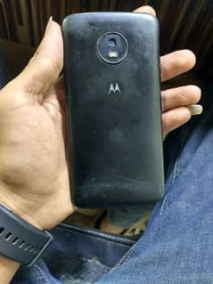 moto E4