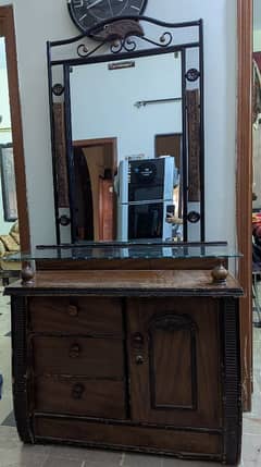 dressing table and side table