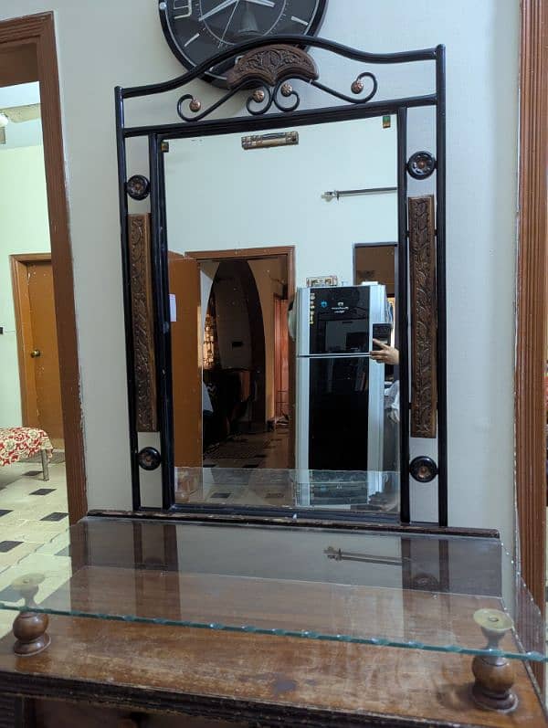 dressing table and side table 1