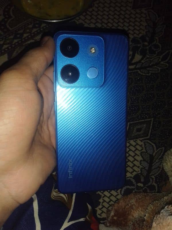 Infinix smart 7 All set guniun box charger  bass Sath h All okay 0