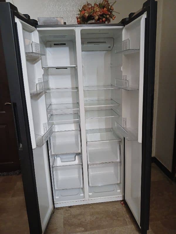 refregerator new condition 2