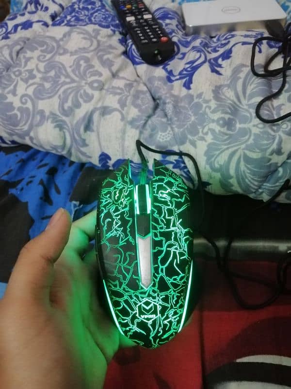 VPRO v18 optical gaming Mouse 3