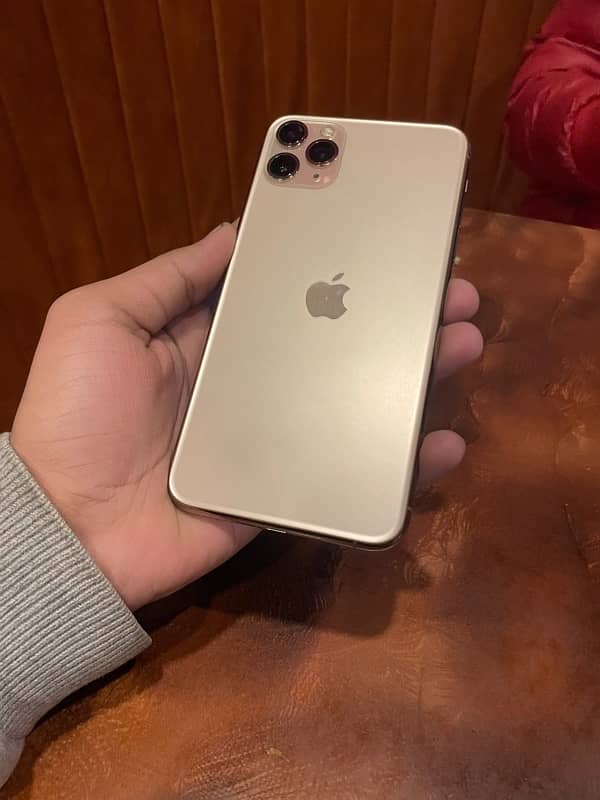 i Phone 11 Pro Max Dual Physical Approved With BoX 2