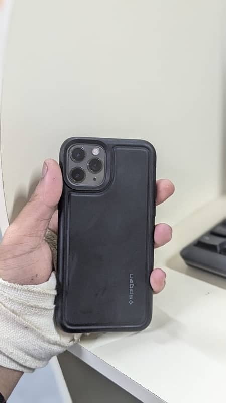 iPhone 11 Pro 2