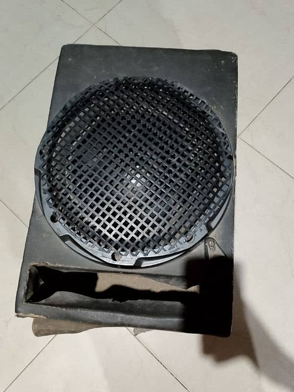 car speaker urgent for sale 0