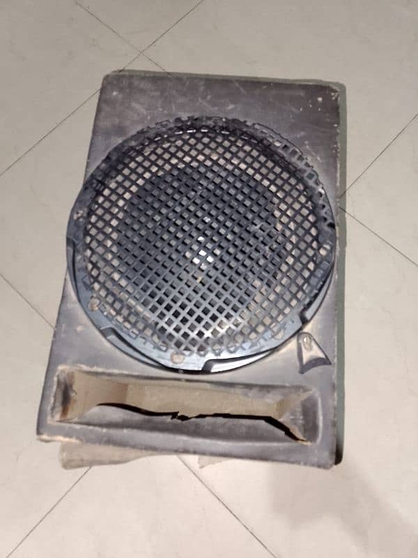 car speaker urgent for sale 1