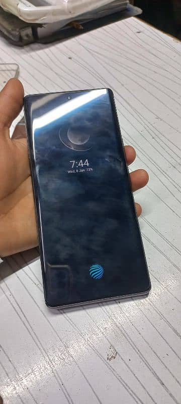 vivo v30 e 3