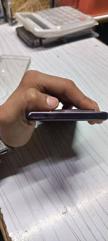 vivo v30 e 5