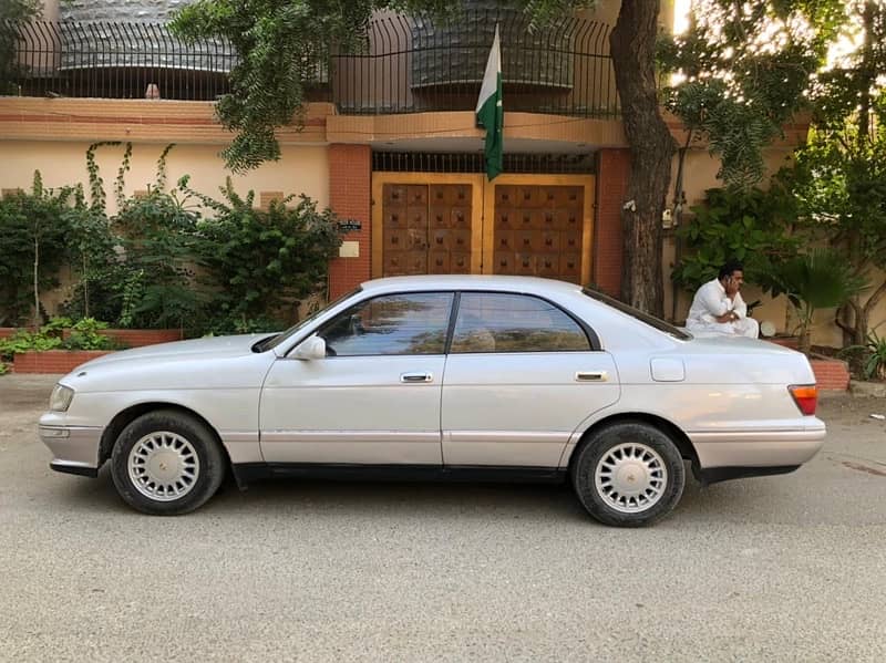 Toyota Crown 1994/1997 Royal Saloon 1