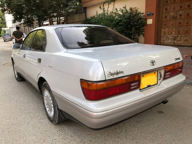 Toyota Crown 1994/1997 Royal Saloon 2