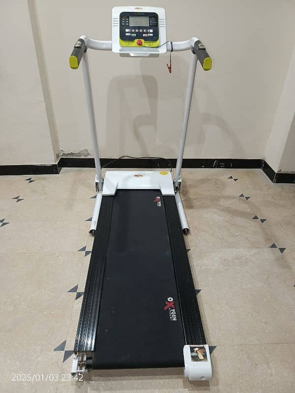 Oxygen Fitness Treadmill 1