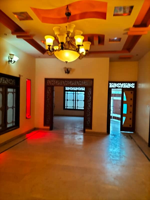 200 sq yards beutyfull portion for rent in Gulshan e Ismail society 1