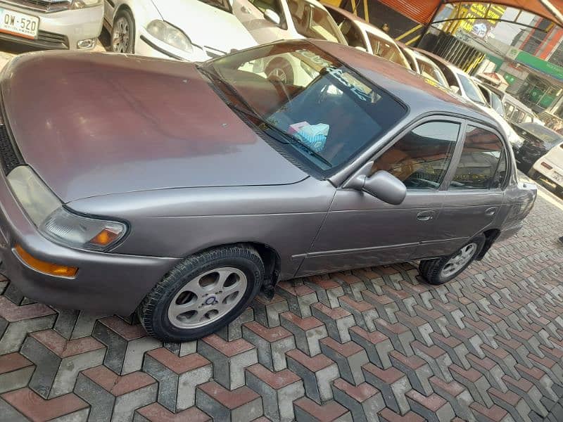 Toyota Corolla XE 2001 17