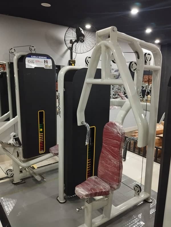 Local gym/local machine/gym equipment/gym machine/gym bench/bench pres 4