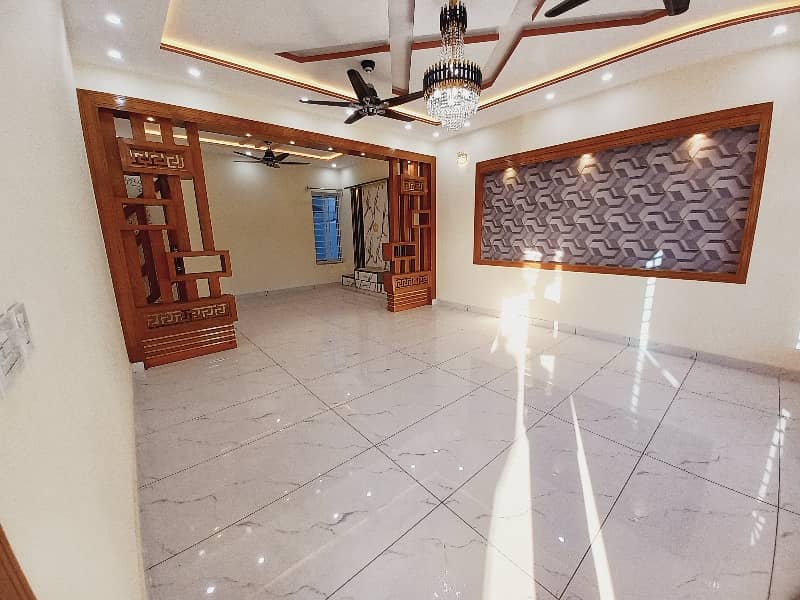 1 Kanal Brand New House For Sale 44