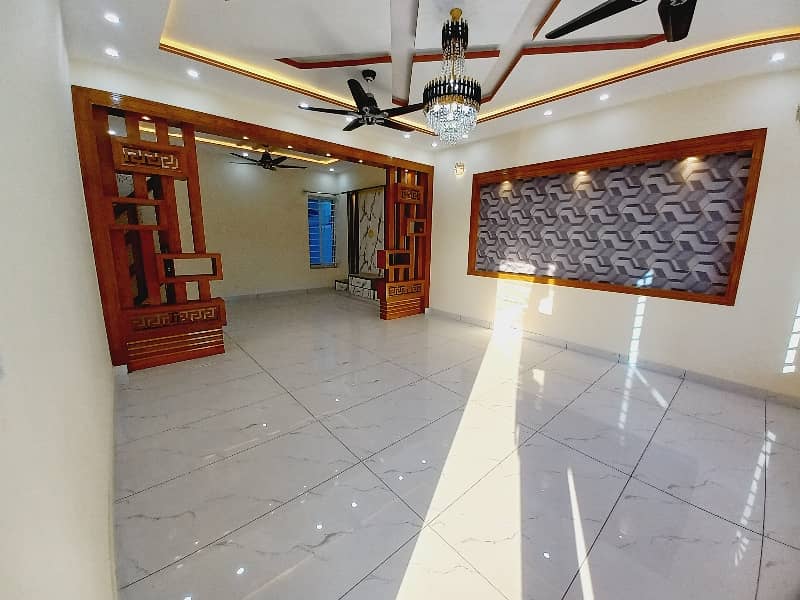 1 Kanal Brand New House For Sale 45