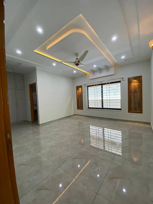 1 Kanal Brand New House For Sale 12