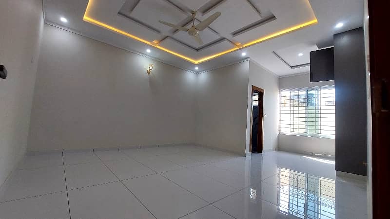 1 Kanal Brand New House For Sale 6