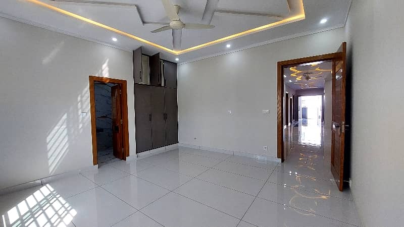 1 Kanal Brand New House For Sale 8