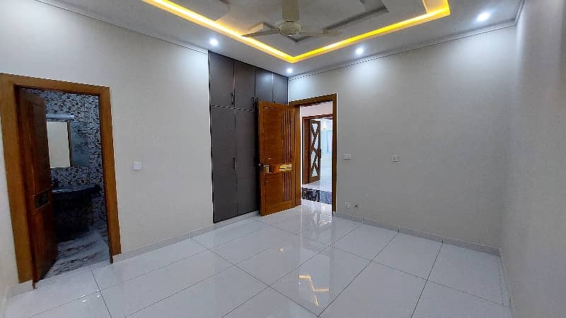 1 Kanal Brand New House For Sale 10