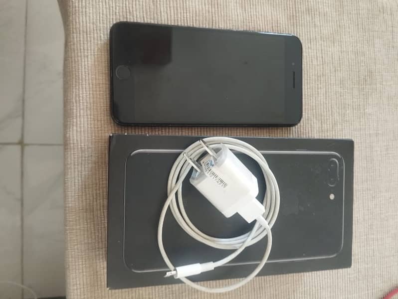 i phone 7 plus 128 gb with box official  approved 2